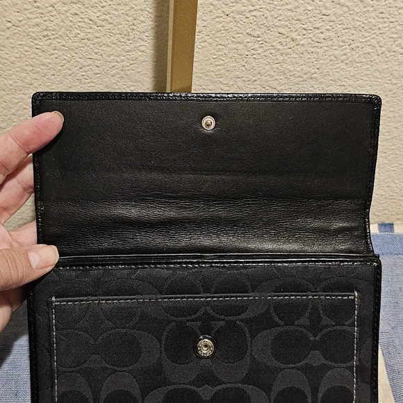 Coach Black Wallet - Picture 7 of 7